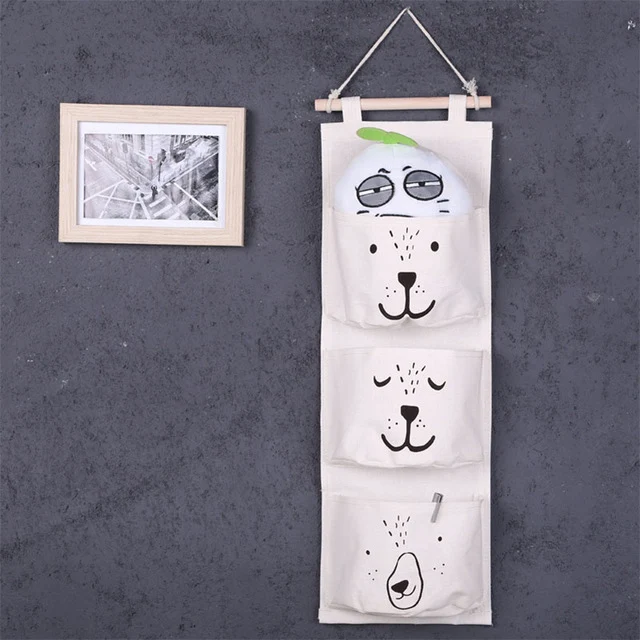 Ivory white Подвесной органайзер с рисунком клубники из мультфильма, 3 кармана, подвесная сумка для хранения, настенный шкаф, подвесная сумка, милый Декор для спальни для девочек - Цвет: Ivory white