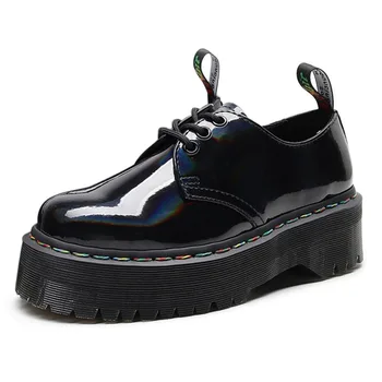 baratas Moda Couro Das Mulheres Sapatos Primavera Outono Britânico Estudante Inferior Trabalho Goth Sapatos Femininos De Couro Genuíno Laser Martin Sapatos