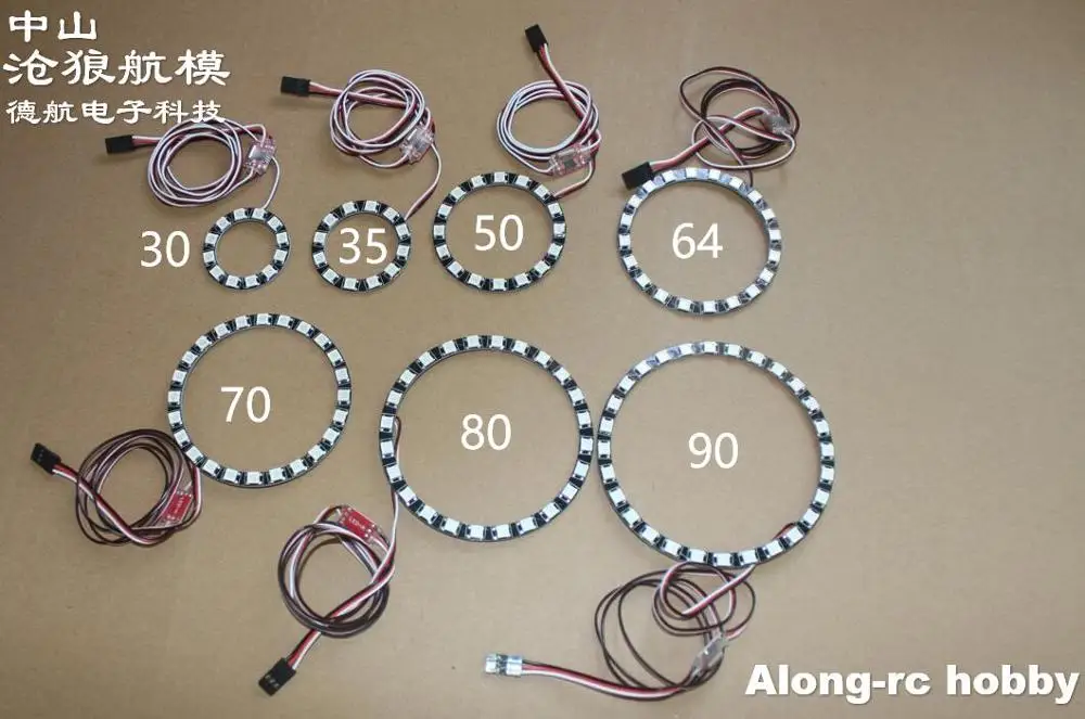 Paquet contenant le lot de 4 hélices de drone RC 35-90mm en nylon, prêtes à l'emploi pour avion télécommandé.