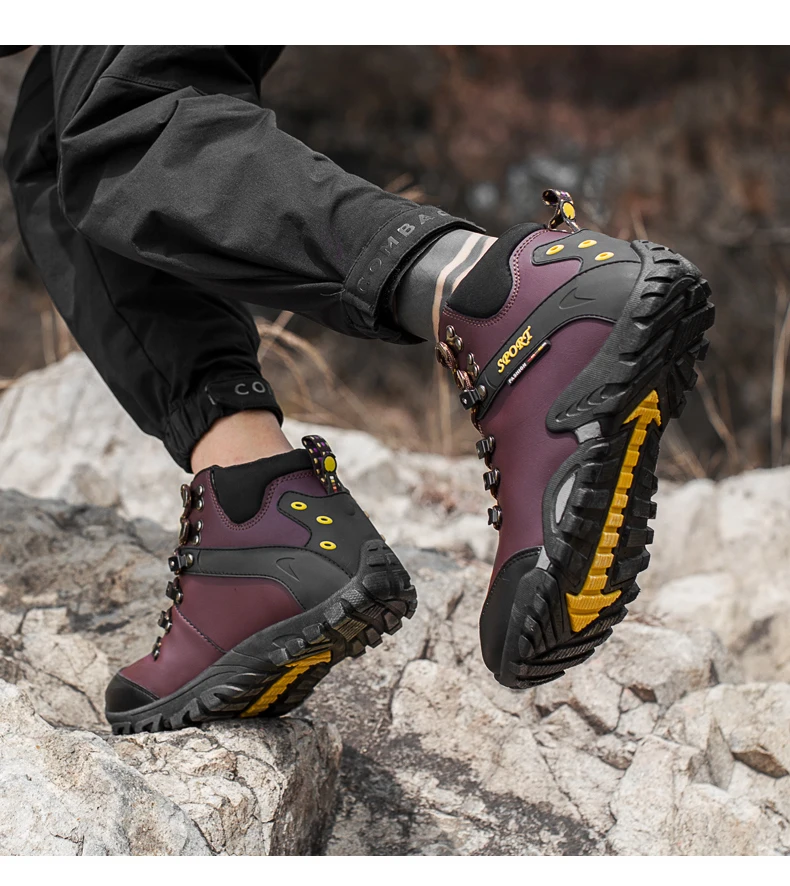 Autumn WinterHiking Boots Men Outdoors Rock Climbing Shoes For Men Rubber Sole Sport Sneakers Mens With Fur Trekking Boots Man
