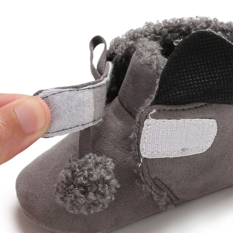 Милые зимние хлопковые теплые ботинки для младенцев; детская зимняя обувь на мягкой подошве для новорожденных; нескользящие рождественские ботиночки