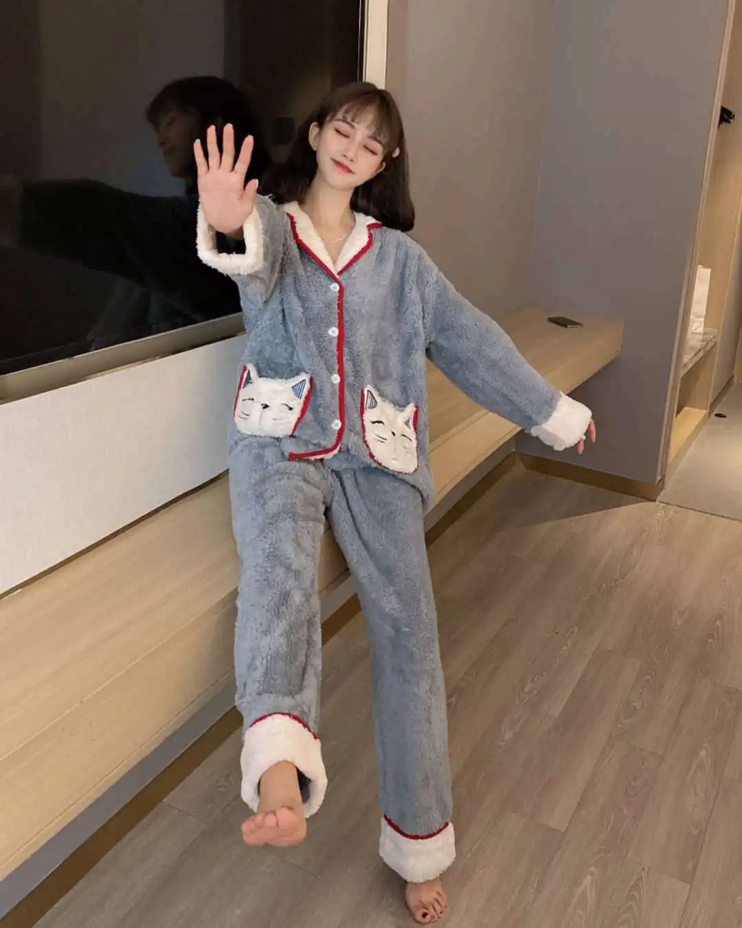 Women's Pajamas for Winter Thickened Flannel Gray Ladies V-neck Two-piece Homewear for Women Long Sleeve Sleepwear