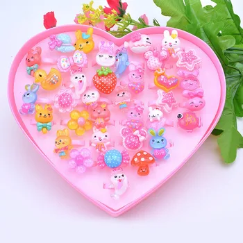 

36PCS Kids Girls Cute Resin Cartoon Animal Open Ring Jewellery Finger Rings with Heart Shape Box Fashion Beauty Pretend Play Toy