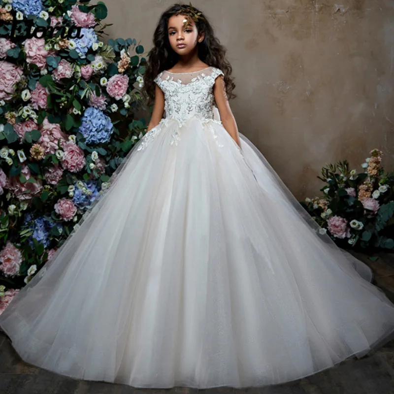 

Elegant Flower Girl Dresses Lace Applique Sleeveless Fluffy Princess Gown First Communion Pageant Kids Evening Dresses