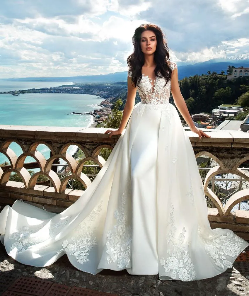 amazing-a-line-lace-overskirt-wedding-dresses-sheer-bateau-neck-backless-bridal-gowns-sweep-train-appliqued-tulle-plus-size-robes-de-mariée