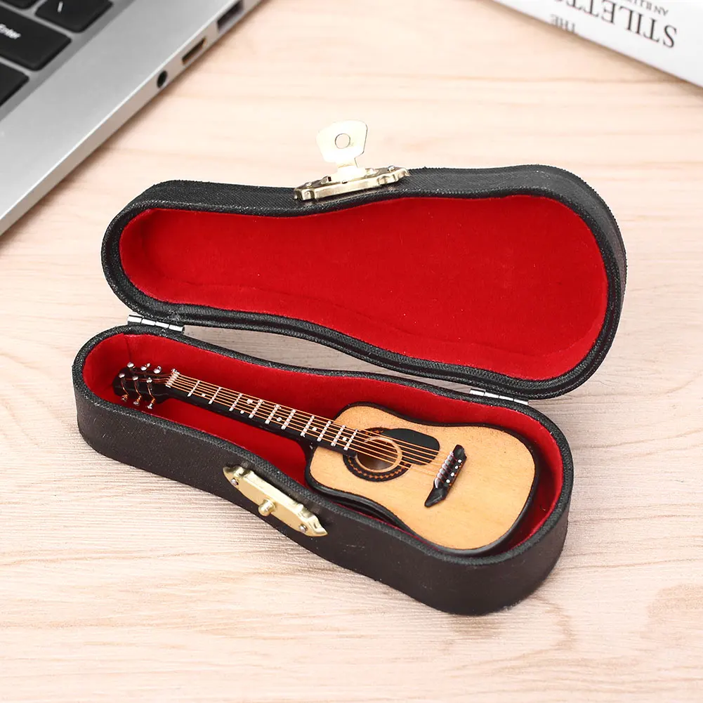 Guitar Model Table Decor Office Ornament Wooden 3 Color Mini Exquisite Creative Cafe Decoration Handicrafts Craft Art Gift