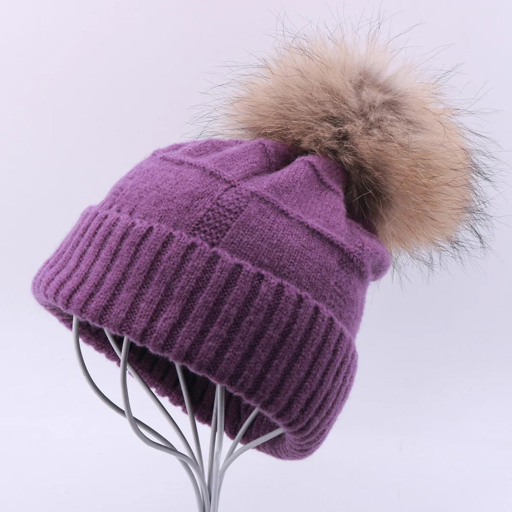 Зимняя винтажная вязаная шапка Skullies для женщин, однотонная женская бини, шапки с настоящим помпон из меха енота, теплая женская Лыжная Шапка Gorro для девочек