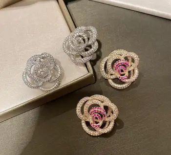 

Summer hollow full rhinestone flower earrings delicate earrings ins simple temperament ladies ear accessories