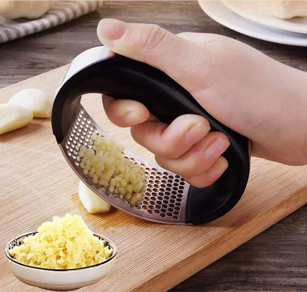 Stainless Steel Garlic Presses Manual Garlic Mincer Chopping Garlic Tools Curve Fruit Vegetable Tools Kitchen Gadgets