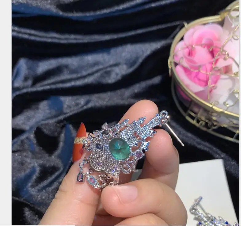 S925 Серебряная игла цвет циркон замок кисточкой серьги модные серьги
