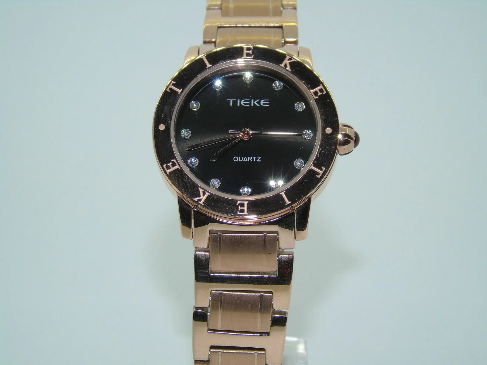 

Tieke Steel Belt F2794 Quartz Watch Simple Paragraph Gold