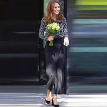 Kate Middleton, весенне-осенний комплект, рубашка в горошек с длинным рукавом, однобортный, широкие, прямые, черные брюки, костюм из двух предметов