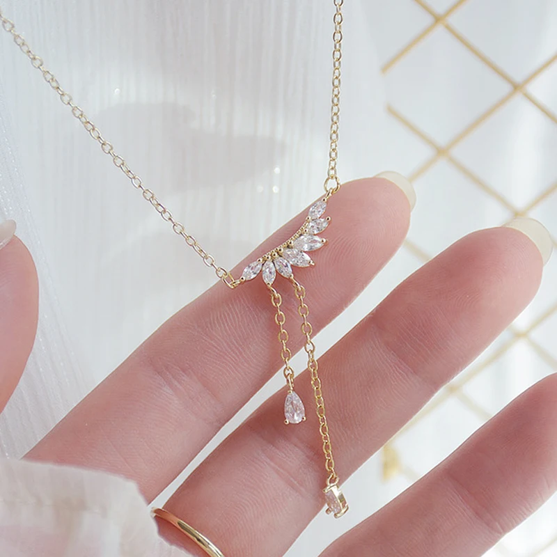Luxury Shine Crystal Rhinestone Angel Wing CZ Necklace for Women AAA Cubic Transparent Zirconia Clavicel Chain Bijoux Pendant