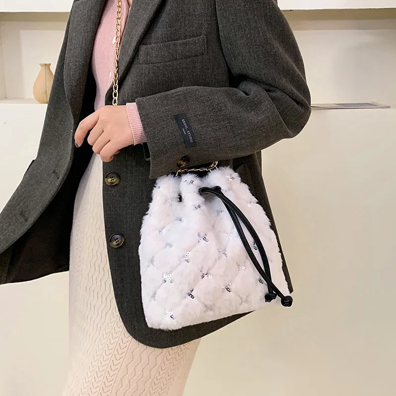 

Leopord Pattern Plush Bag with Chain 2019 New Style Fashion Korean-style Simple Versatile Fashion Pull-belt Shoulder Bucket Bag