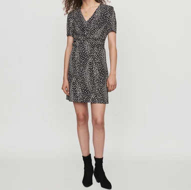 

2019 Autumn/ Winter New Animal Texture Pleated Dress