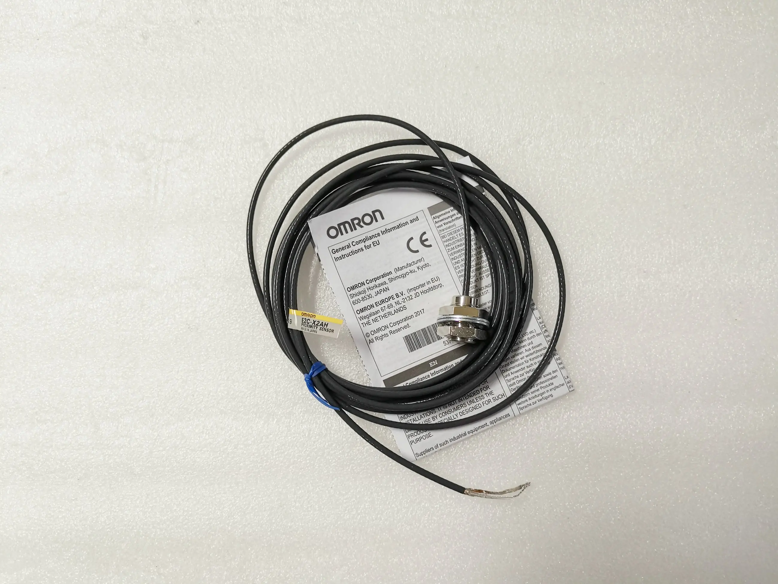 Датчик приближения Сенсор E2C-X2AH