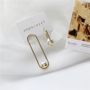 

South Korea's temperament contracted asymmetric cyclotron needle pearl earring super senior feeling female stud earrings