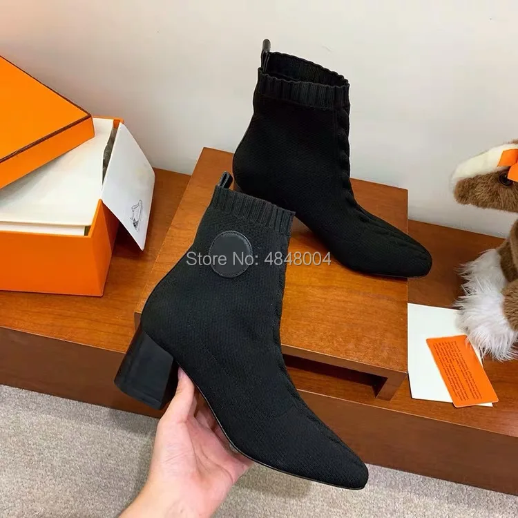 

2019 Fashion Runway Stretch Fabric Sock Boots Pointy Toe Volver 60 ankle boot horseshoe shaped Designer Star Heels Shoe