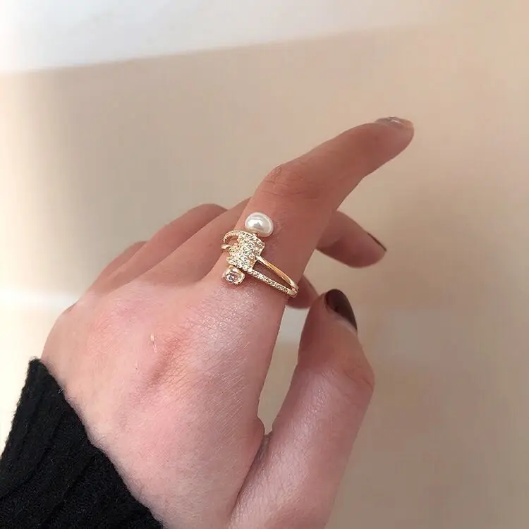 AOMU корейское шикарное жемчужное кольцо, полые Стразы, металлическое кольцо золотого цвета, размер, регулируемое кольцо для женщин, девушек, ювелирный набор