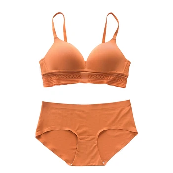 

Women Lingeries Sexy Seamless Bra Set Lace Glossy Gathered Bra Panties Set Thin Underwear