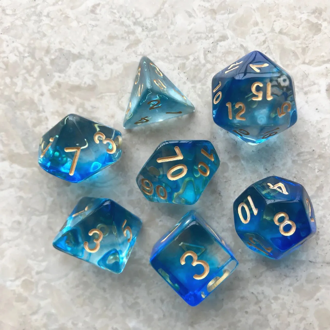 7 шт./компл. 17 Цвета многогранные кости d& d4 d6 d8 d10 d% d12 d20 многогранные TRPG игры Набор Игральный костей Настольная игра развлекательные кубики - Цвет: 5