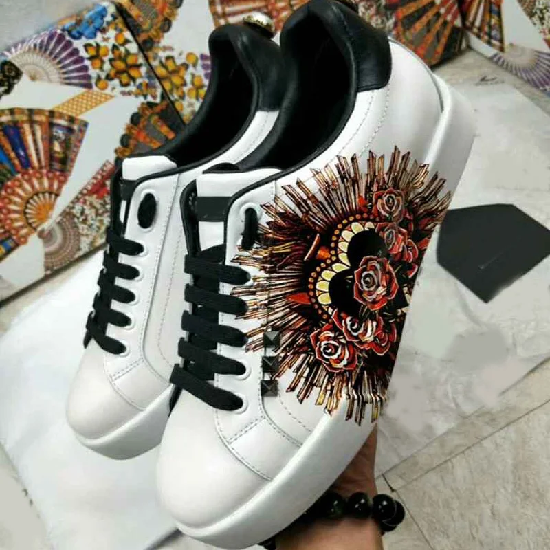 New Genuine Leather Shoes Women Luxury Designer Rose Flowers Loafers Casual Flat Shoes Cover Feet Women's Single Shoes