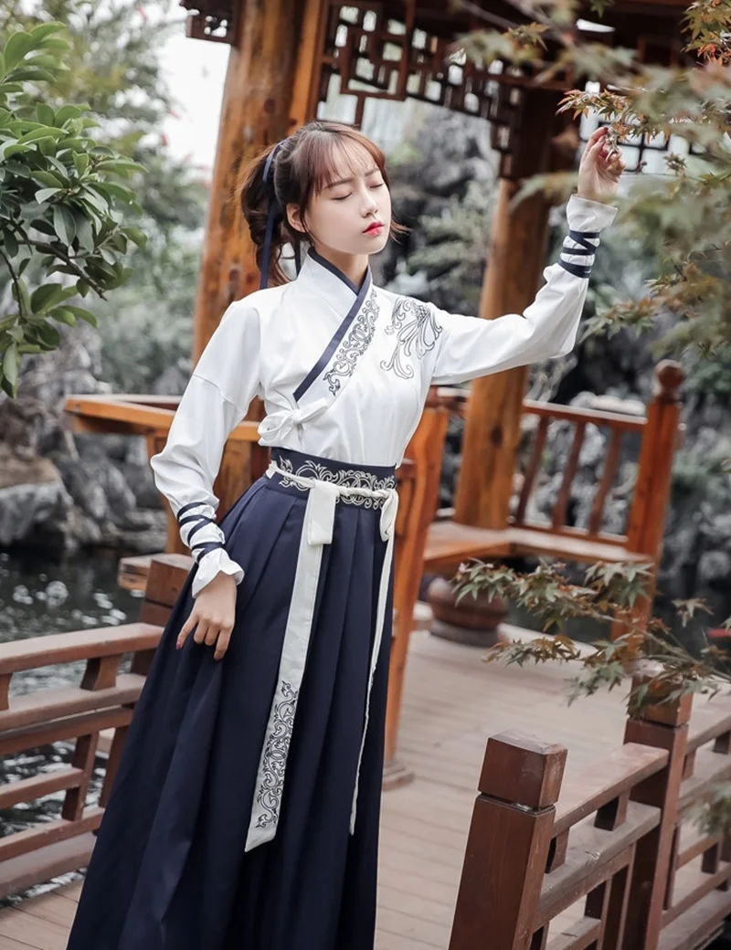 10462640332_946192257