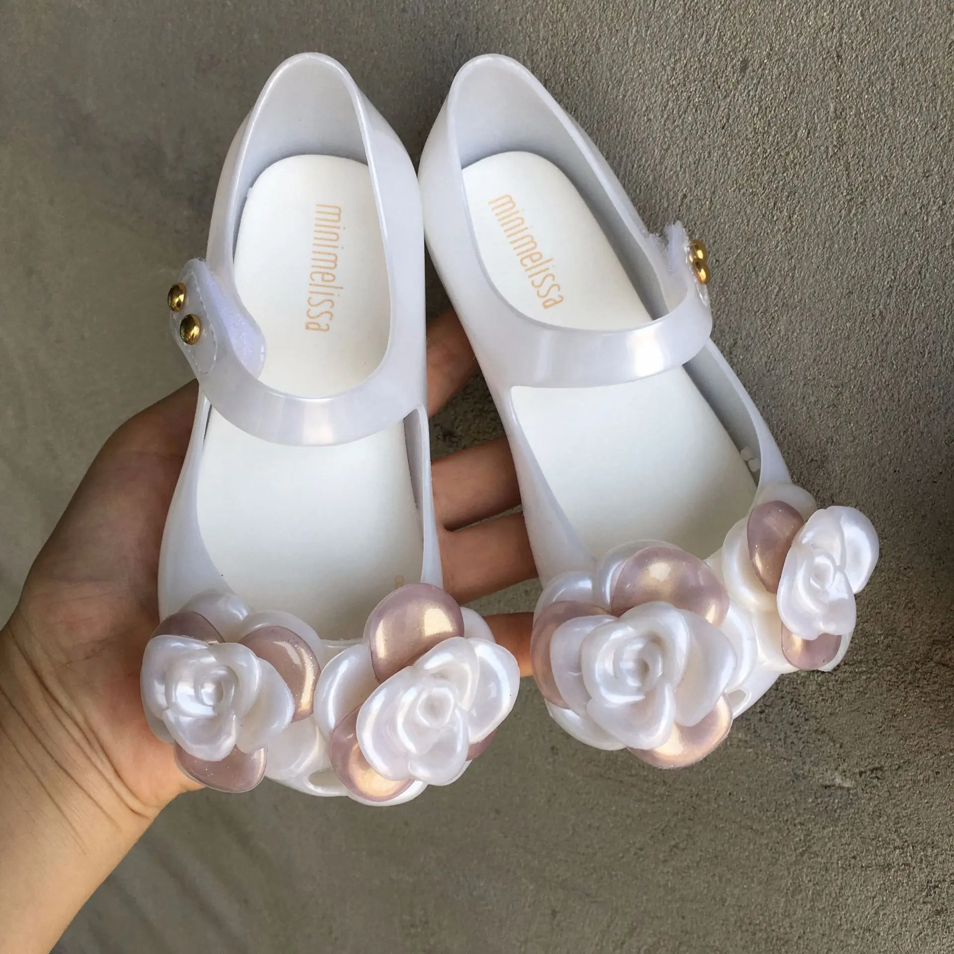 Mini Melissa/Новинка года; детские пластиковые туфли для девочек с розами; модные пляжные сандалии Melissa; обувь для маленьких девочек; SH19087