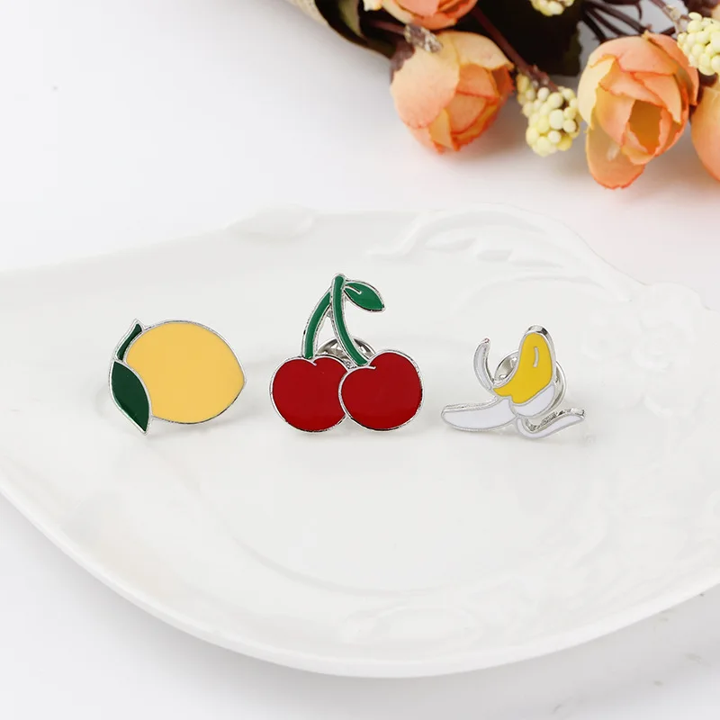 

Europe And America Creative Fruit Brooch Cherry Banana Peach Fun Fruit Brooch Corsage Accessories