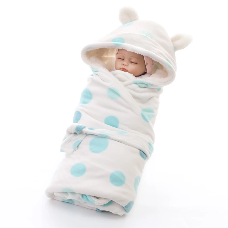 

Baby Blankets Infant Sleeping Bag Outsides Warm Lamb Velvet Fabric Soft Thick and Solid Print Fashion with Bear Ear Hat 75*75