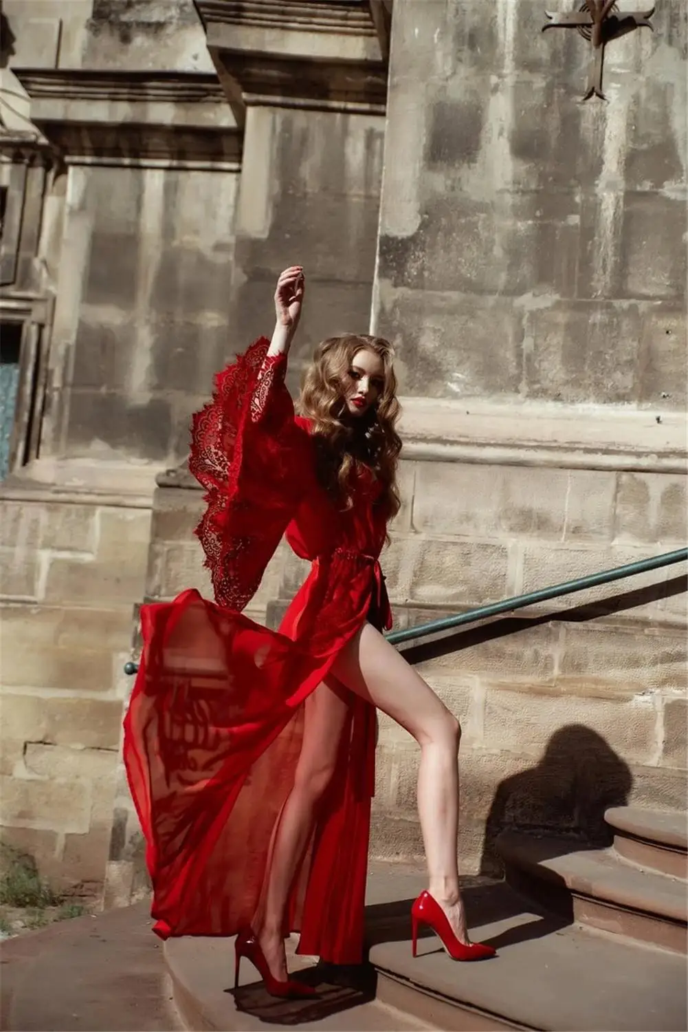 Сексуальный красный ночной халат с поясом, свободный кружевной женский халат с длинными рукавами, высокое качество, вечерние ночные рубашки для невесты