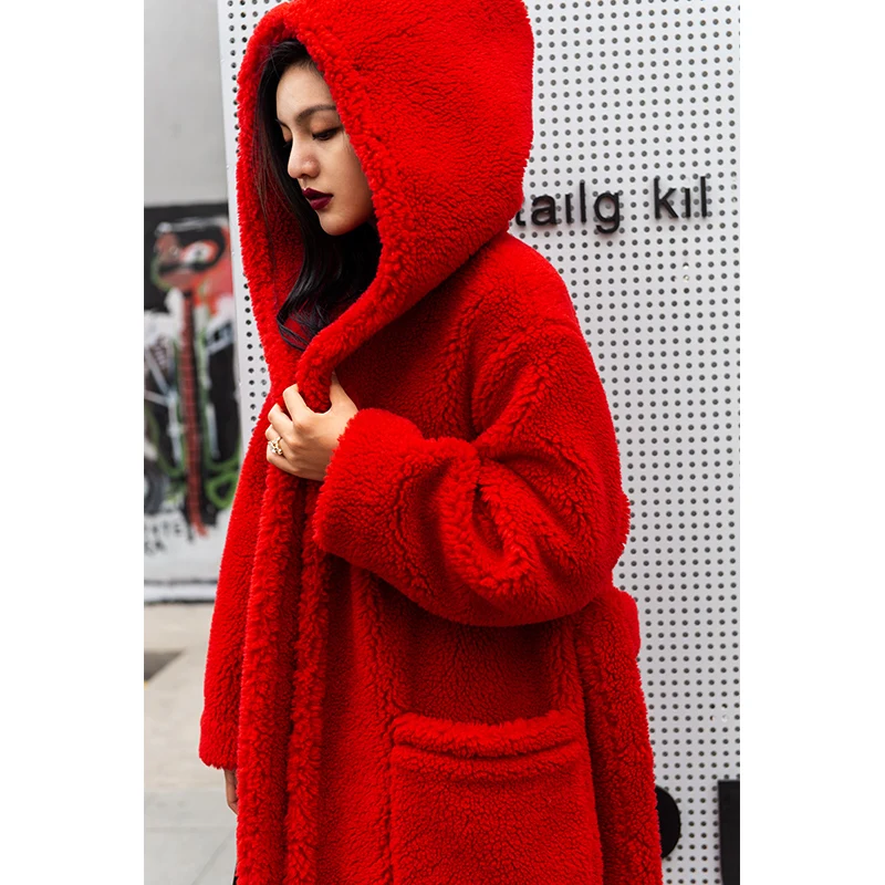 YIGELILA Winter Solid Red Coats Full Sleeves Teddy Thicken Warm With Belt Coats Outerwear With Pokets Fashion Coats 9920
