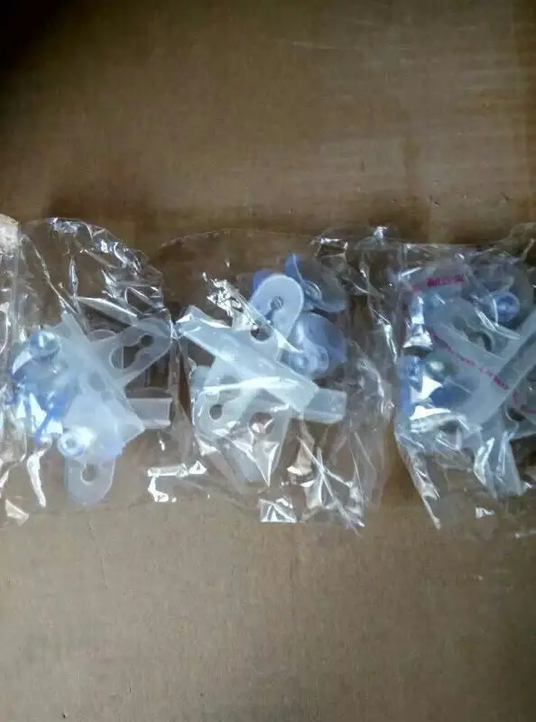 Wholesale with Suckers Partition Glass Clip Aquarium Fish Tank Isolation with Partition Clip Black/white a Bag Two