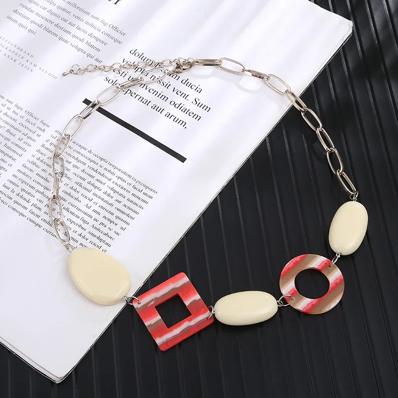 Модные ожерелья с подвесками из акриловых бусин и смолы женское очаровательное