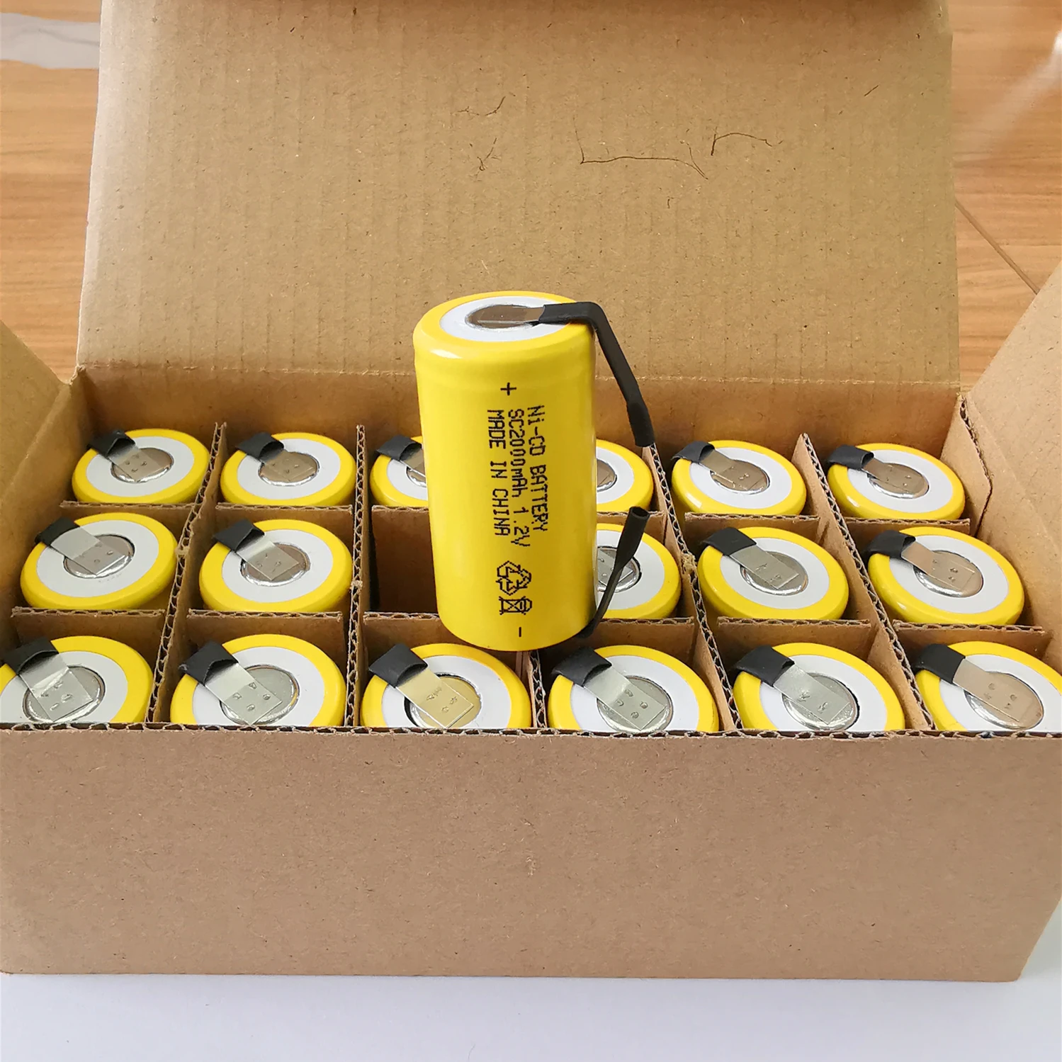 

TRUE new 18pcs Ni-CD SC2000mAh with tabs high power battery 10C 1.2V rechargeable for power tools electric drill