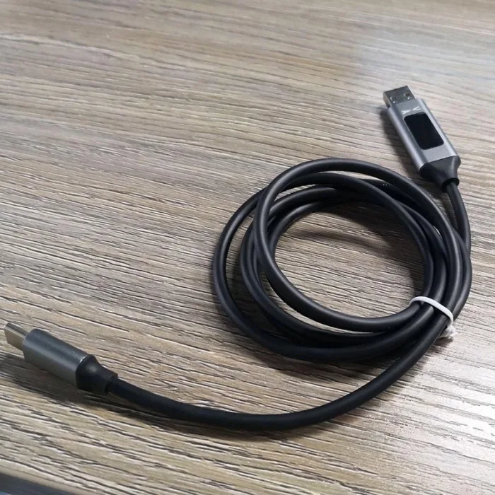 Умный светодиодный кабель для зарядки и передачи данных для смартфонов FKU66