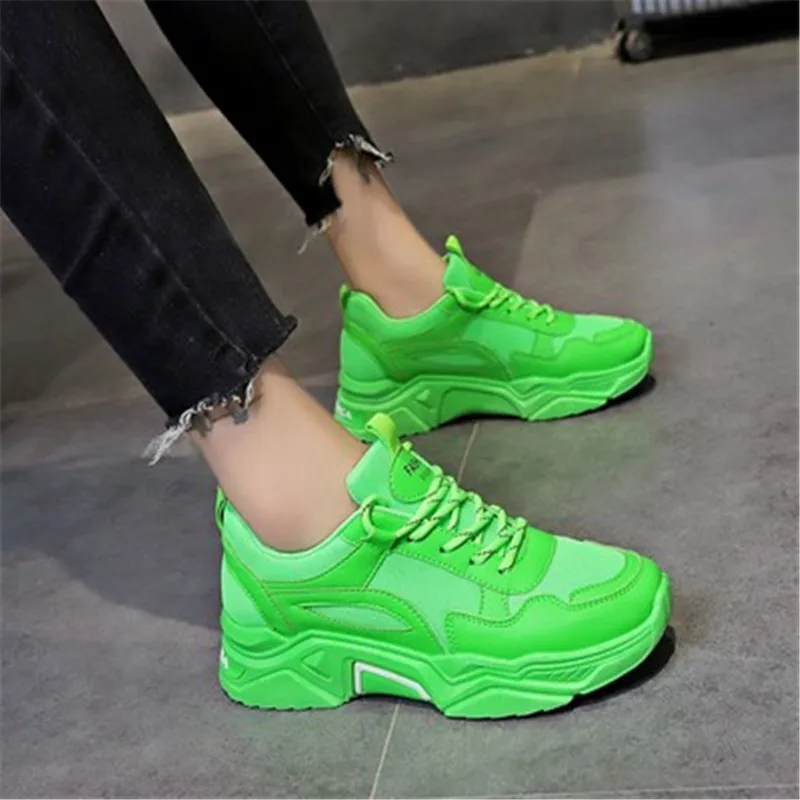 

2019 spring and autumn fashion solid color wild thick-soled casual outdoor running shoes black shoes woman