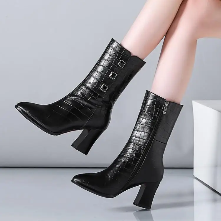 

Women in the thick with high boots boots knight Martin boots with round head fashion boots head layer cowhide leather boots