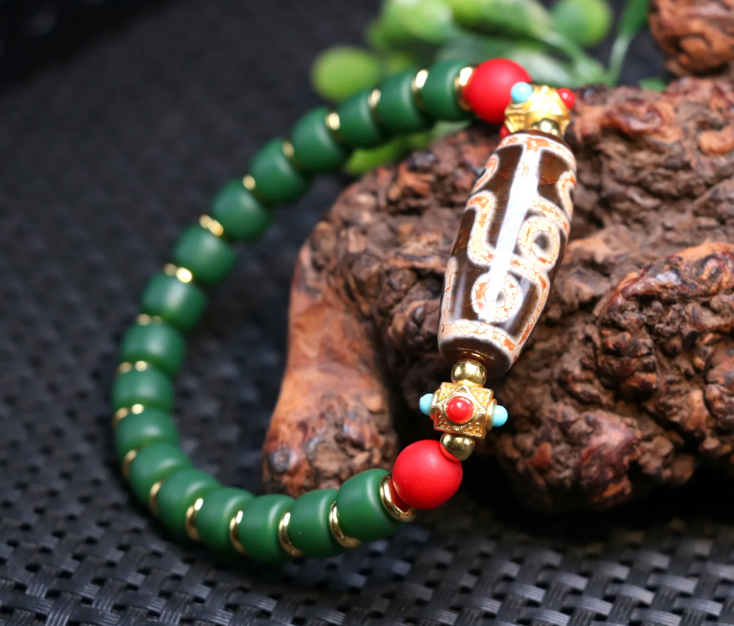 

Unique Magic Tibetan Old 9 Eye King totem dZi Bead Hand Knitted bracelet Amulet