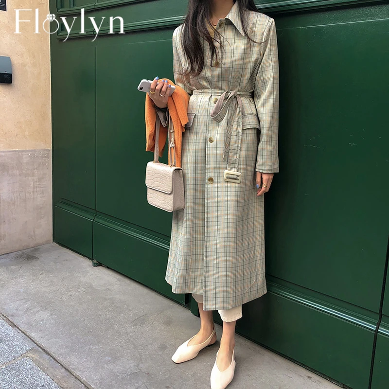 

Vintage Plaid Women's Coat Korean Windbreaker Female Trench Coat Single Breasted Lace Up Ladies Long Chic Trench Coats 2020