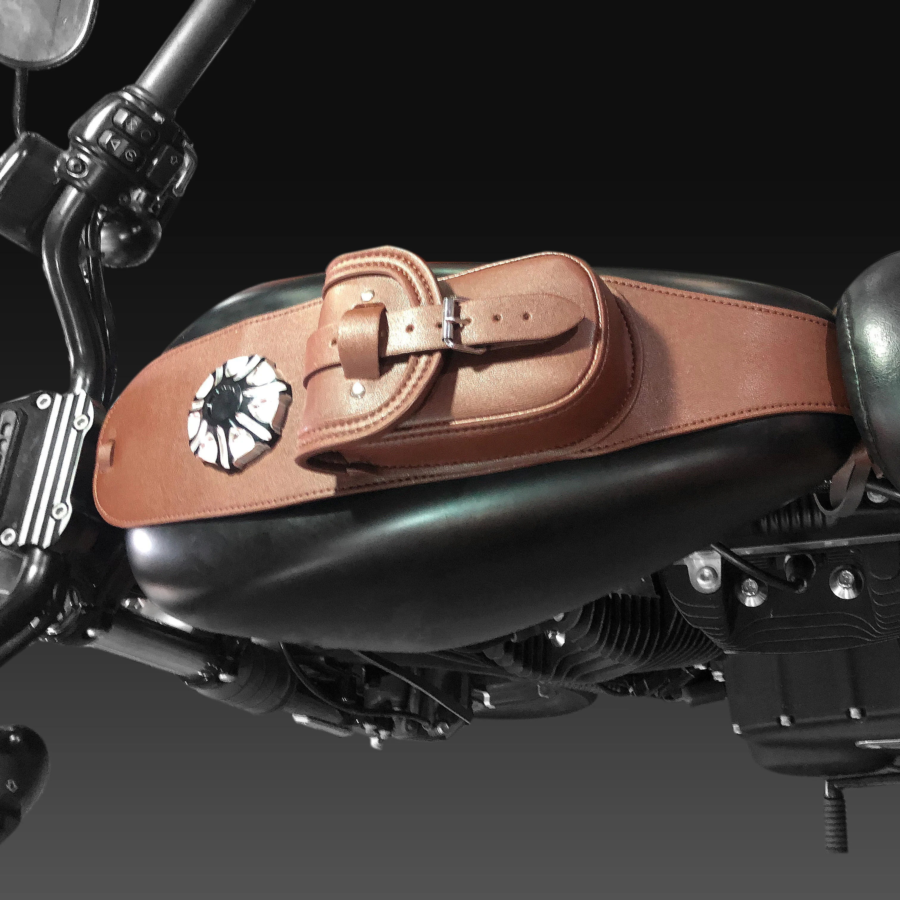 

4.5 gallons Leather Tank Gas Tank Dash Console Center Pouch Bag fit for Harley Sportster XL48 883 1200
