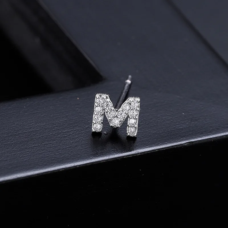 M Мини-серьги-гвоздики с A-Z, серьги с буквами, серебряные серьги-гвоздики, ювелирное изделие, креативный Рождественский подарок для женщин и девочек - Окраска металла: M