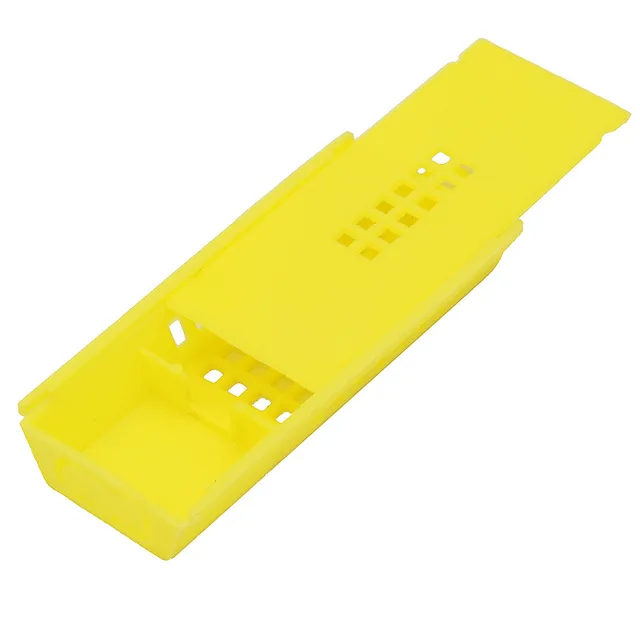 100 db Yellow Mail Queen Cage Bee Multifunkcionális Műanyag Ketrec, Hogy Megakadályozzák A Méhkirálynő Menekülését Keret Méhészeti Szerszámaiból - Image 5