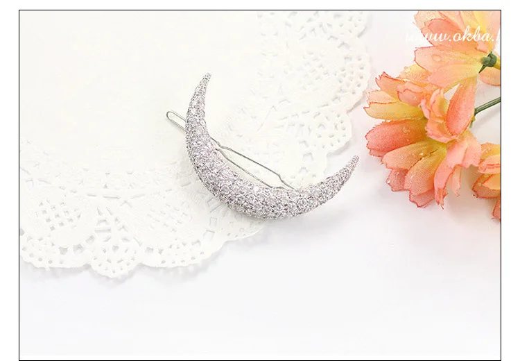 Retro Hollow Alloy Hair Clips for Women Hairpins Headwear Crystal Tassel Pendant Hair Pins Claw Accessories Tool - Цвет: Moon Rhinestone 1pc