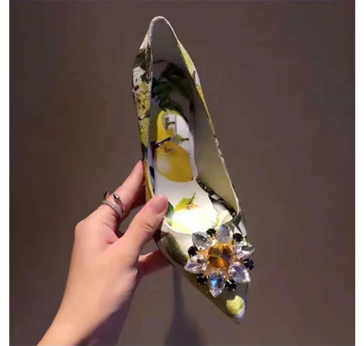 

Flower Crystal Embellished Woman Stiletto Pointed Toe Women Pumps Hot Brand Designer Wedding Party Fruit Pattern Shoes Chic