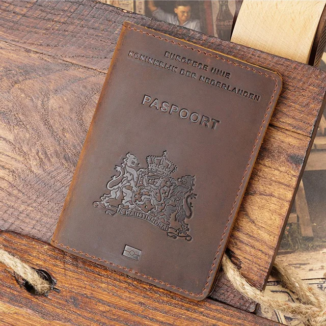 Genuine Leather Nederlands Passport Cover Men Leather Travel Passport holder nederland Business Travel Paspoort Hoesje Auburn