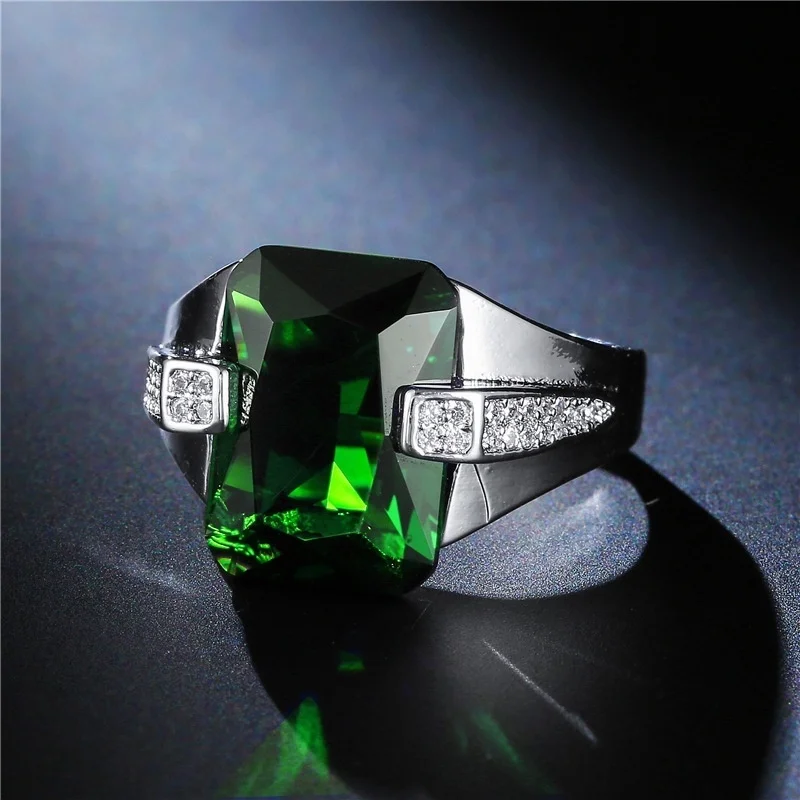 

New Trendy Bohemian Crystal Inlaid Ring Men's Ring Fashion Metal Austrian Rhinestone Inlaid Ring Accessories Party Jewelry