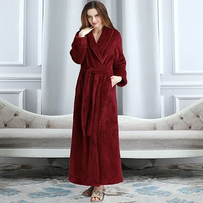 Men Women Winter Extra Long Thicken Grid Flannel Warm Bath Robe Luxury Soft Thermal Bathrobe Mens Dressing Gown Male Sexy Robes - Цвет: Wine Women