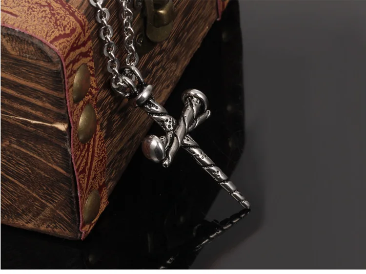 3683768009_113251234