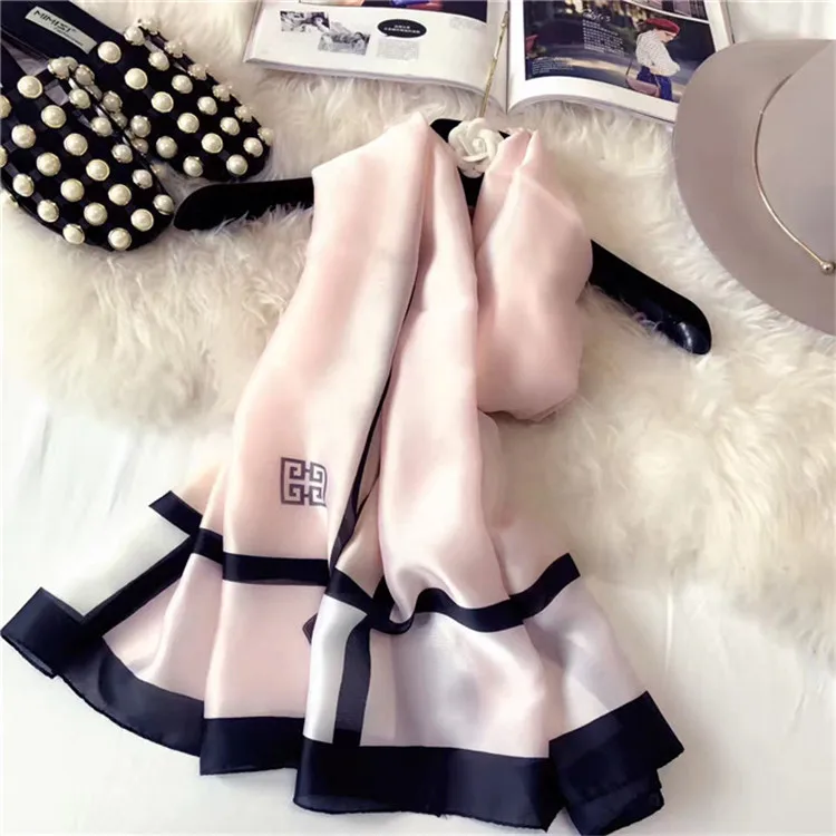 

J1332 2019 New Silk Scarf Women Fashion Dot Print Shawls and Wraps Lady Travel Pashmina High Quality Striped Scarves Winter Nec